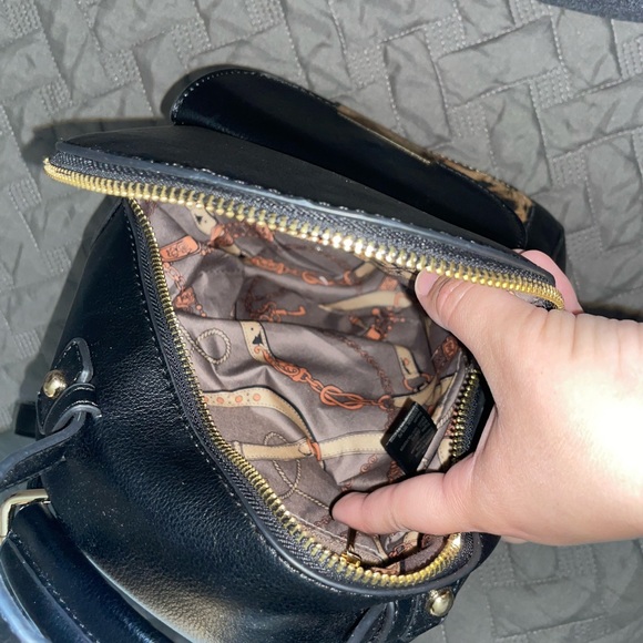 Backpack - Picture 3 of 3